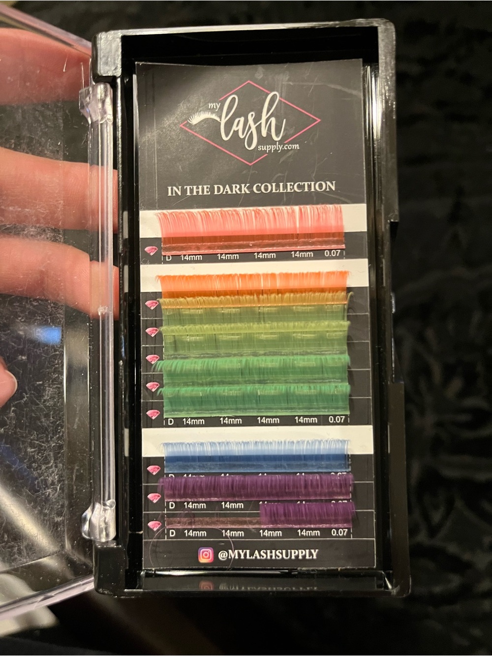 Profession lash exteriors Colored , glow in the dark , glitter, and white